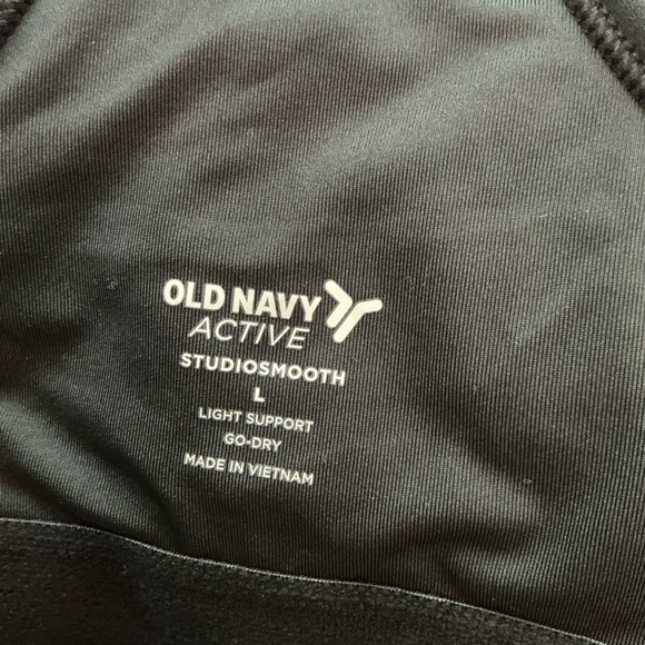 Old Navy Active Black Crop Top Size Large - Picture 5 of 8